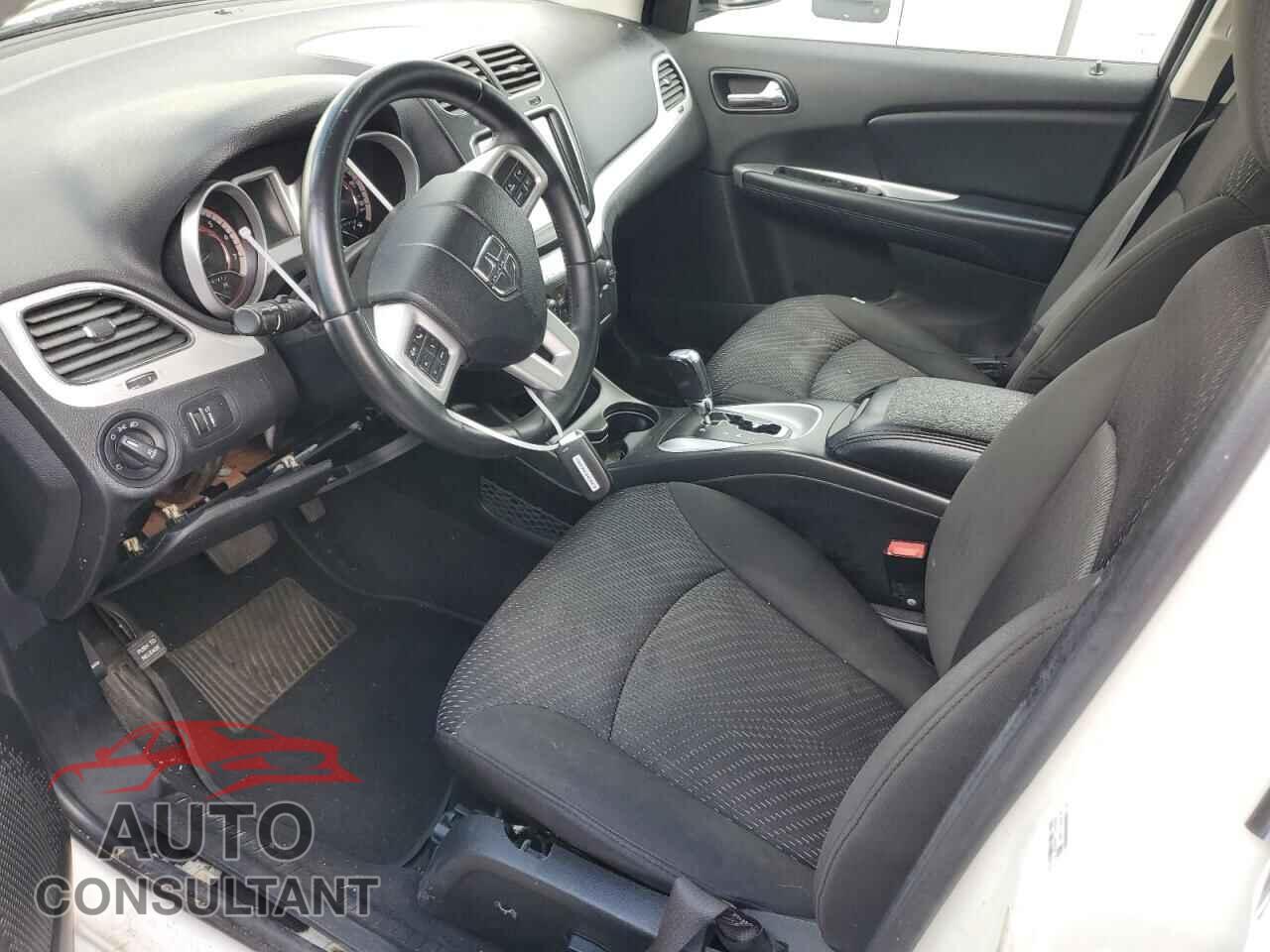DODGE JOURNEY 2015 - 3C4PDCBB1FT747749