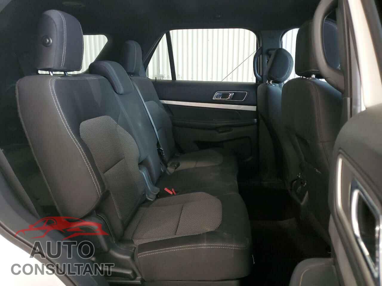 FORD EXPLORER 2017 - 1FM5K8D83HGD80786