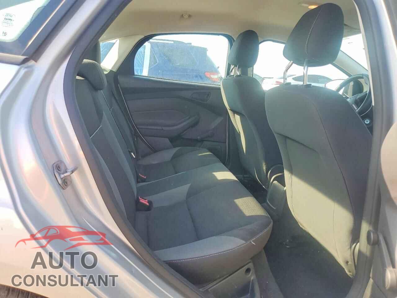 FORD FOCUS 2014 - 1FADP3E22EL183440