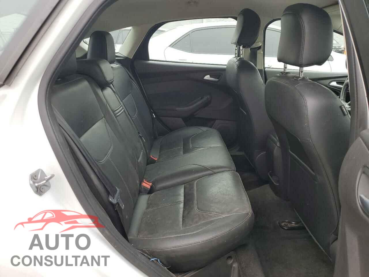 FORD FOCUS 2016 - 1FADP3K25GL380187