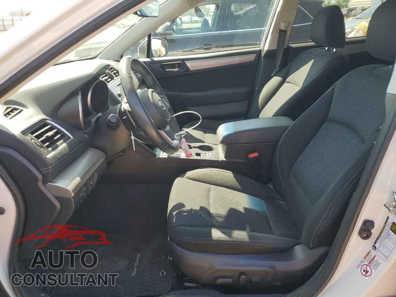 SUBARU OUTBACK 2018 - 4S4BSAHC8J3350723