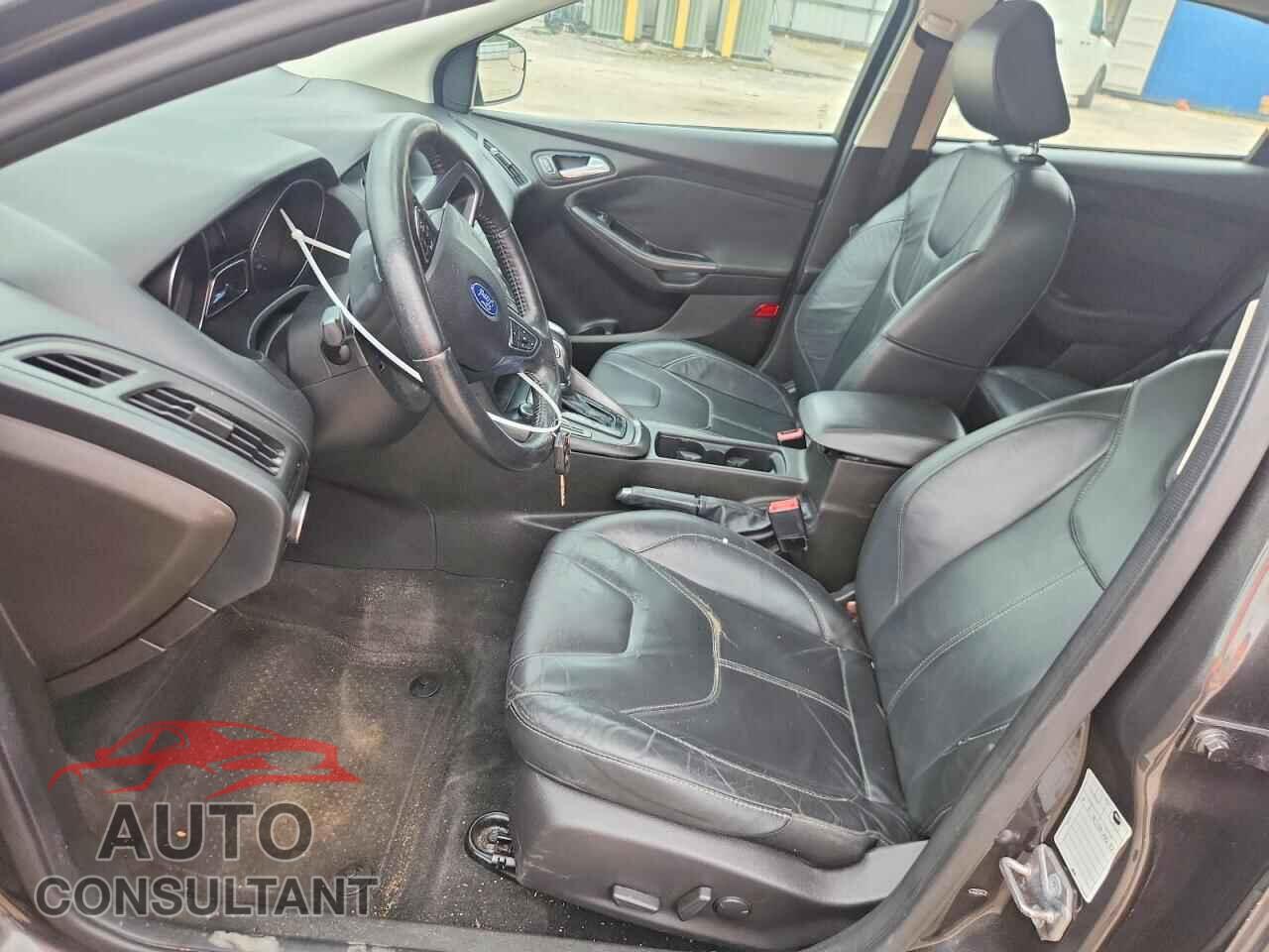 FORD FOCUS 2016 - 1FADP3K29GL299564