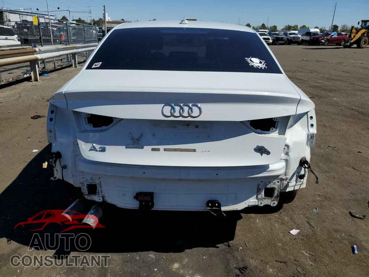AUDI A3 2018 - WAUAUGFF6J1038449