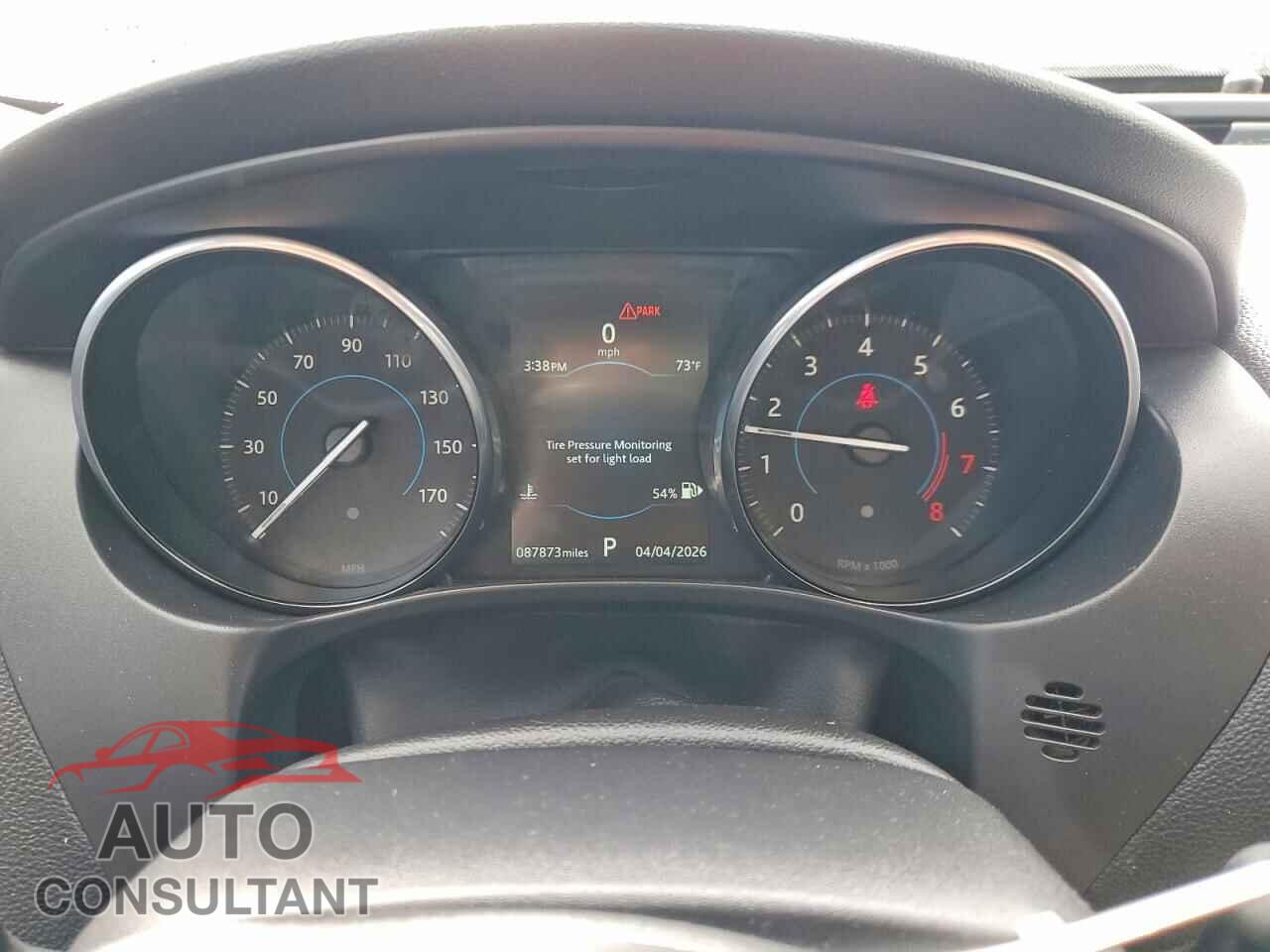 JAGUAR XE 2018 - SAJAD4FX7JCP28596