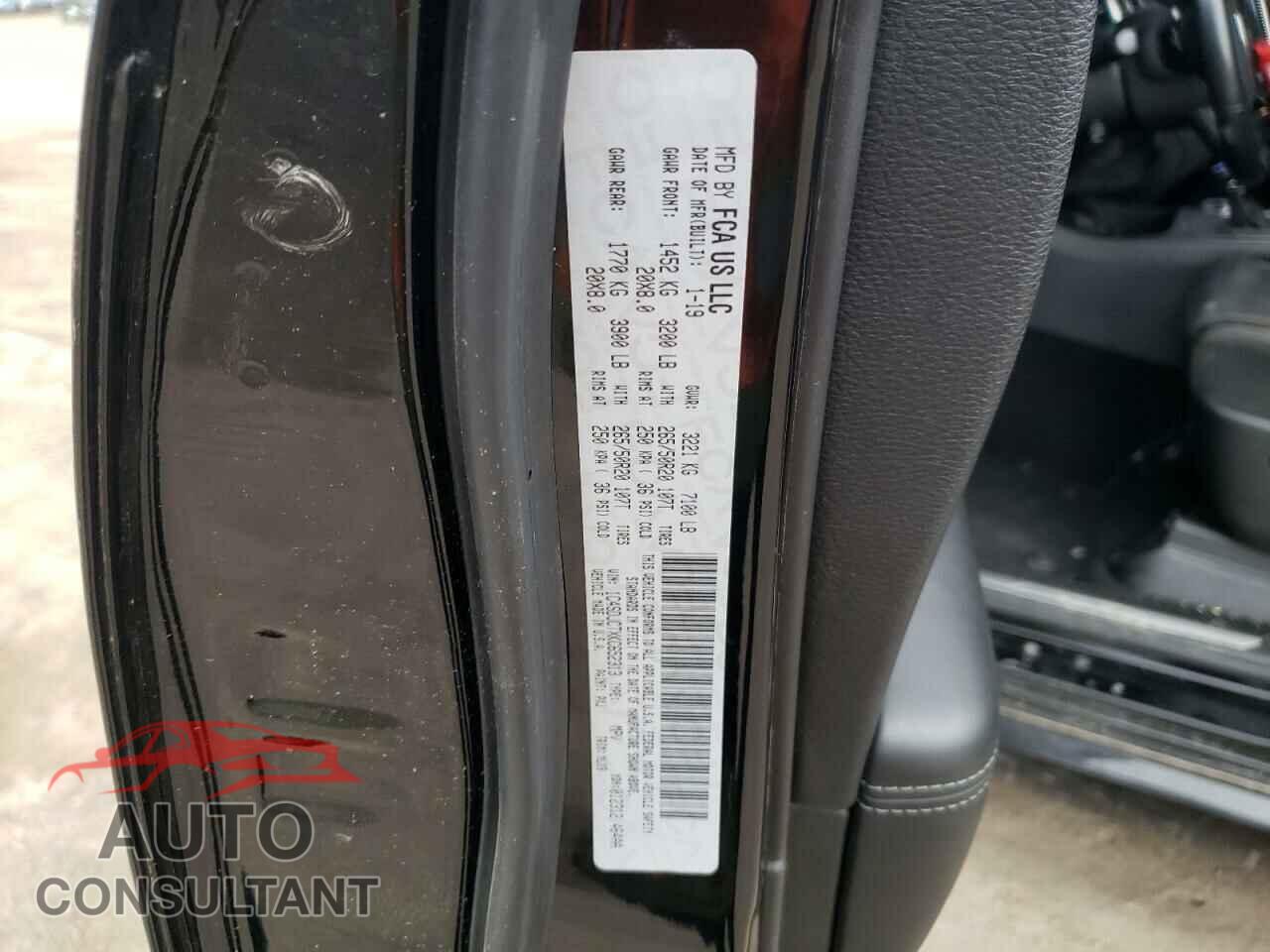 DODGE DURANGO 2019 - 1C4SDJCTXKC652313