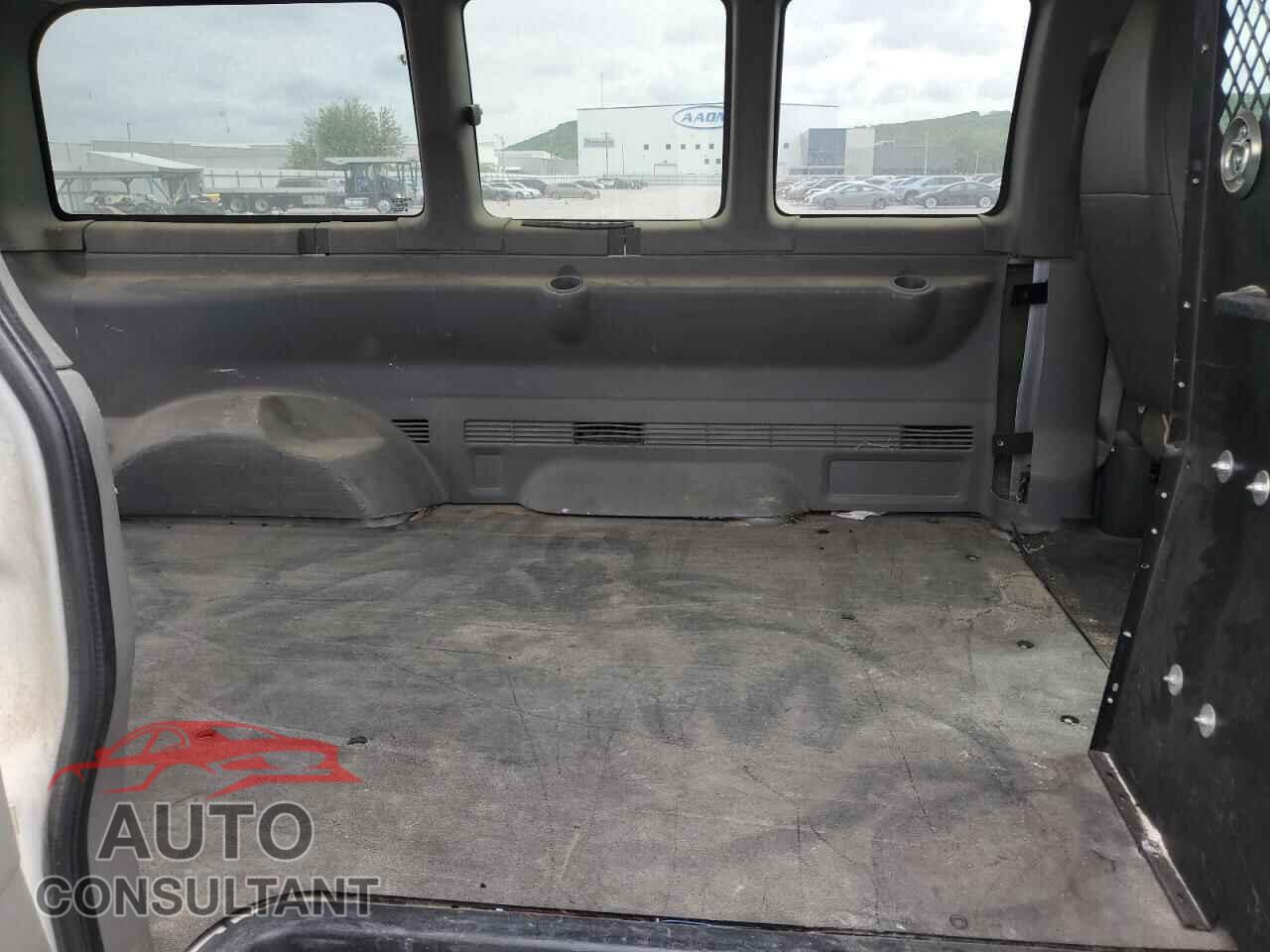 CHEVROLET EXPRESS 2010 - 1GBUGCD42A1114500