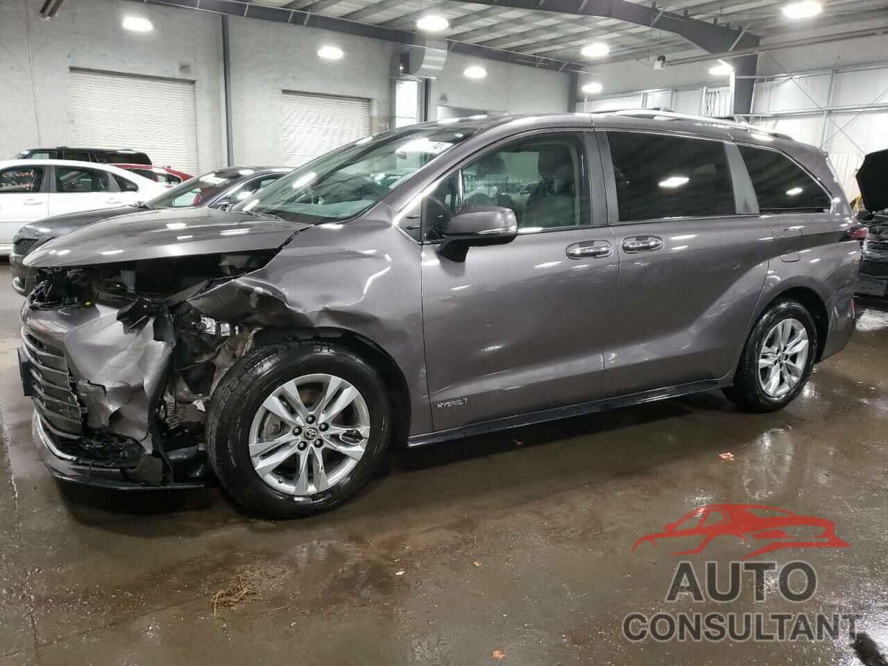 TOYOTA SIENNA 2021 - 5TDZRKEC4MS009315