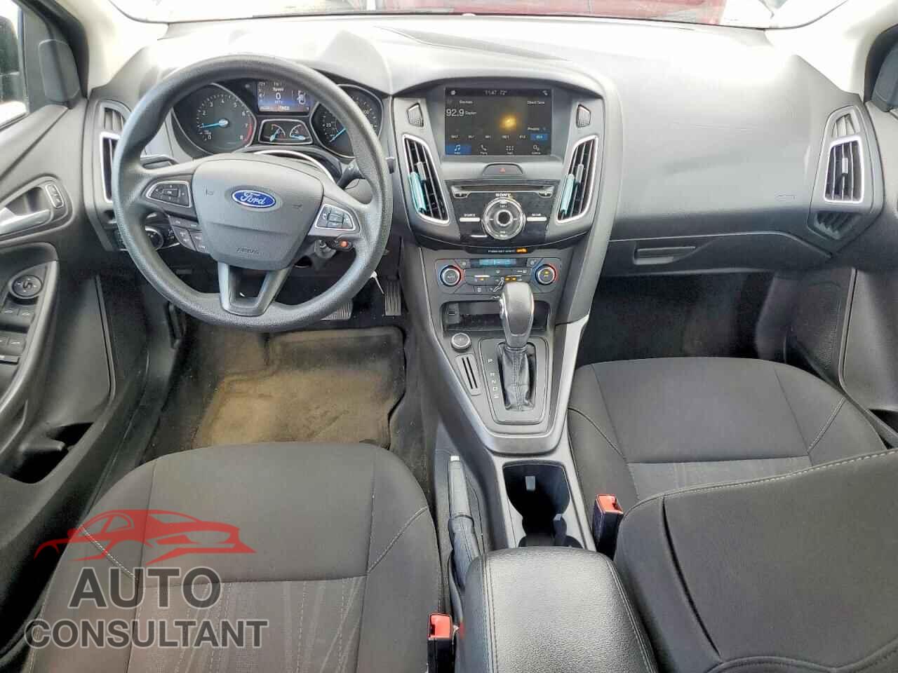 FORD FOCUS 2017 - 1FADP3H28HL248274