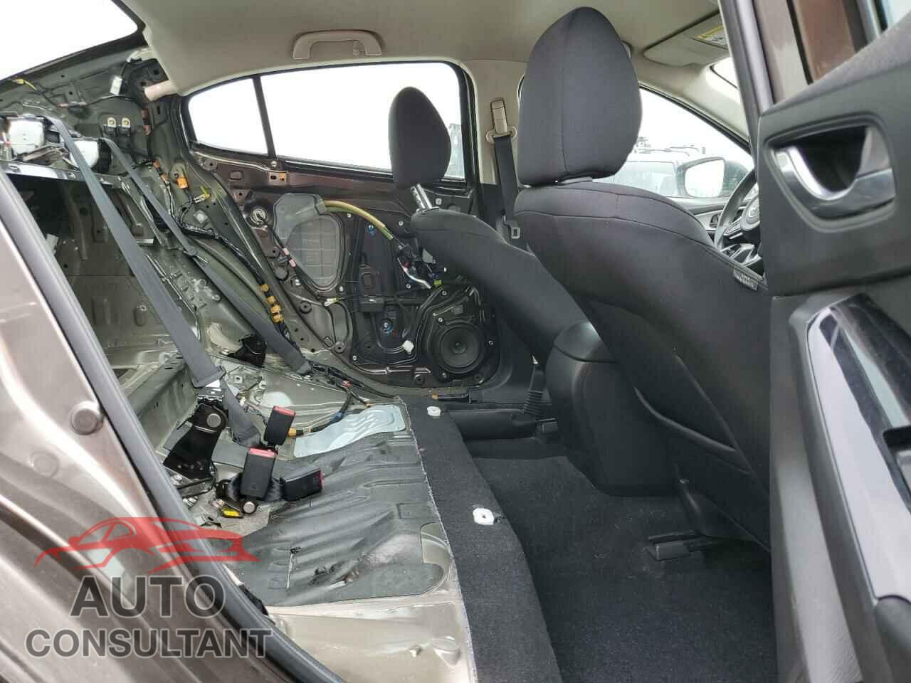 MAZDA 3 2017 - 3MZBN1U75HM101502