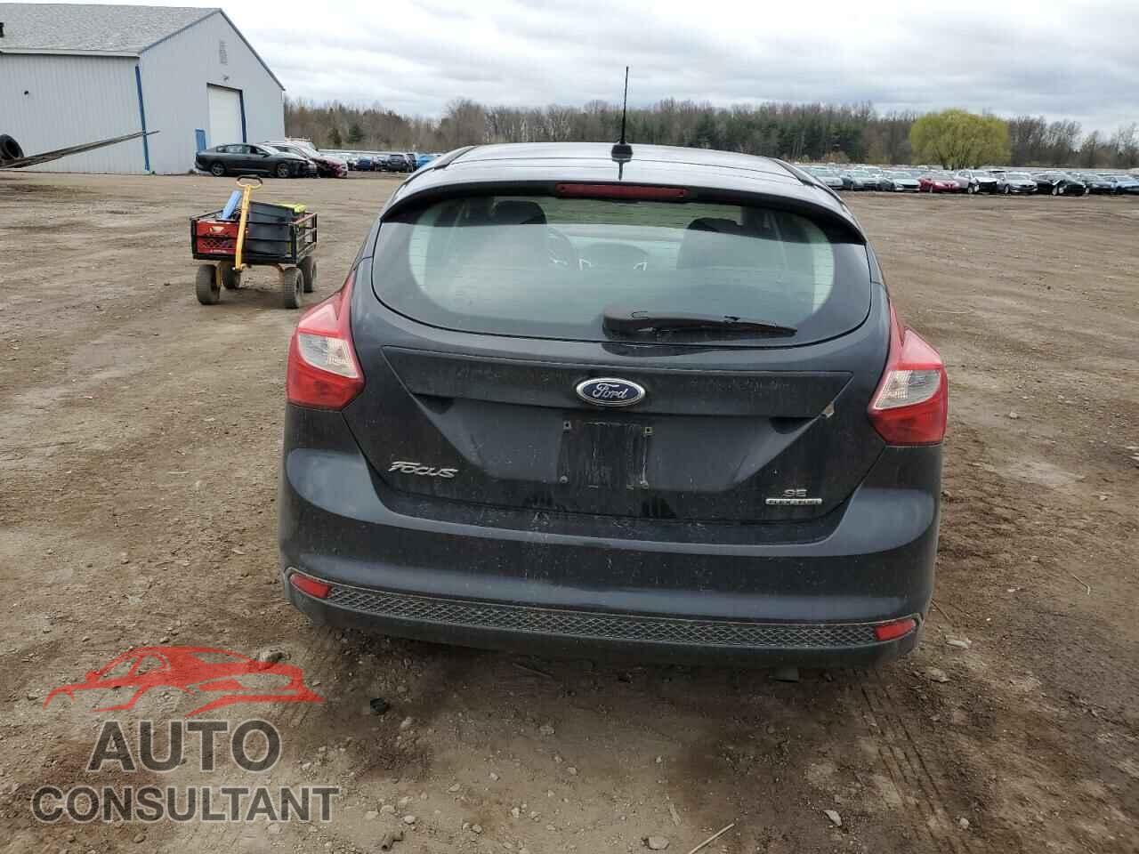 FORD FOCUS 2014 - 1FADP3K2XEL116377
