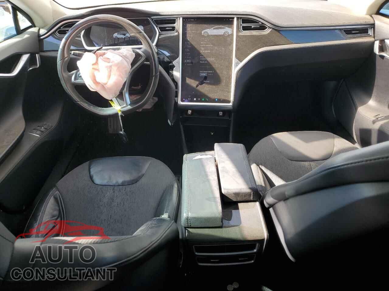 TESLA MODEL S 2013 - 5YJSA1CN6DFP12183