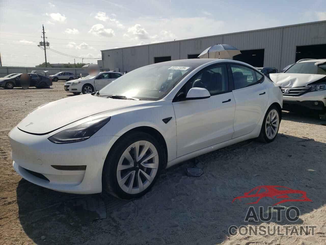 TESLA MODEL 3 2022 - 5YJ3E1EA0NF320658