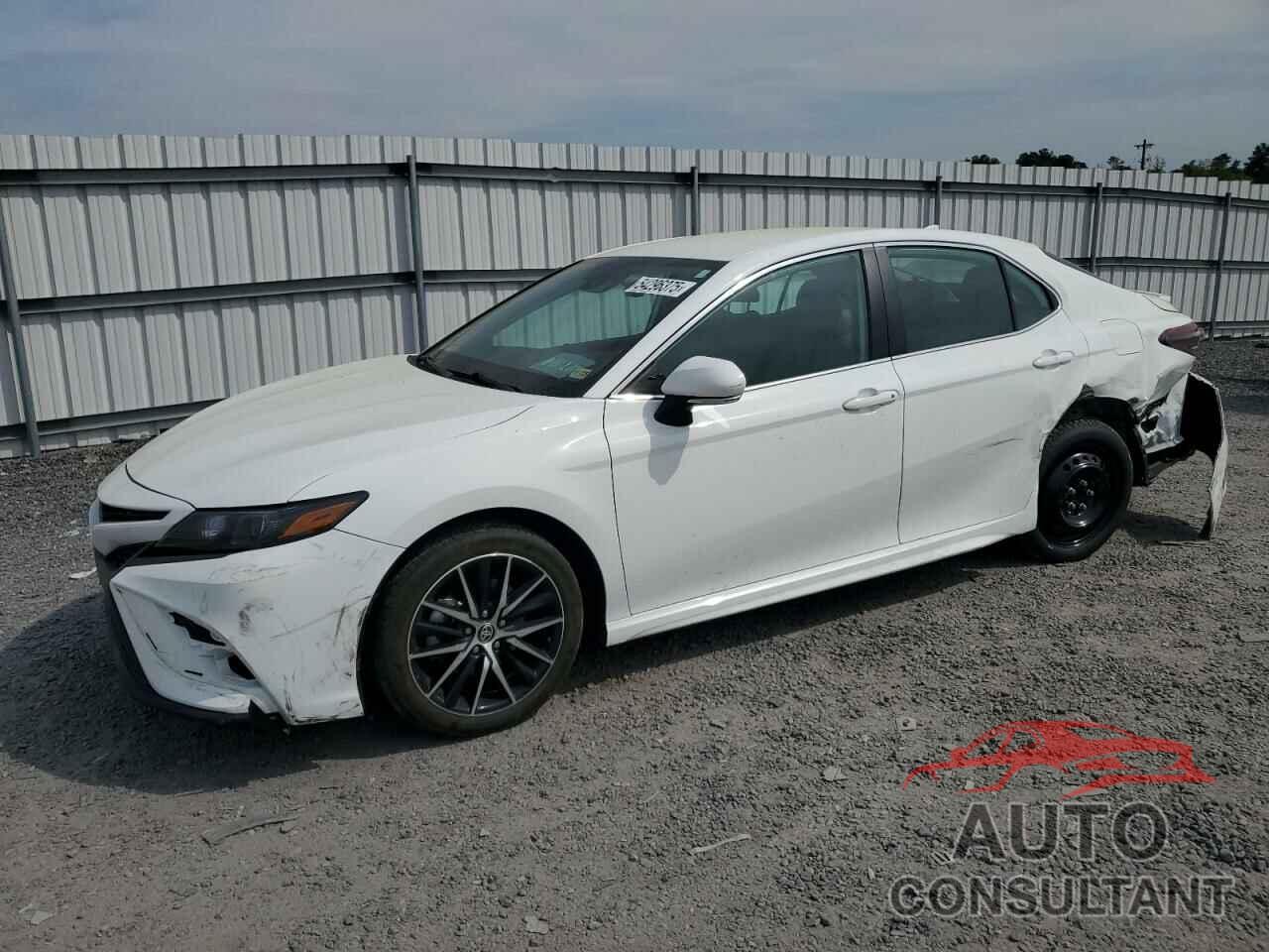 TOYOTA CAMRY 2022 - 4T1G11AK6NU073211