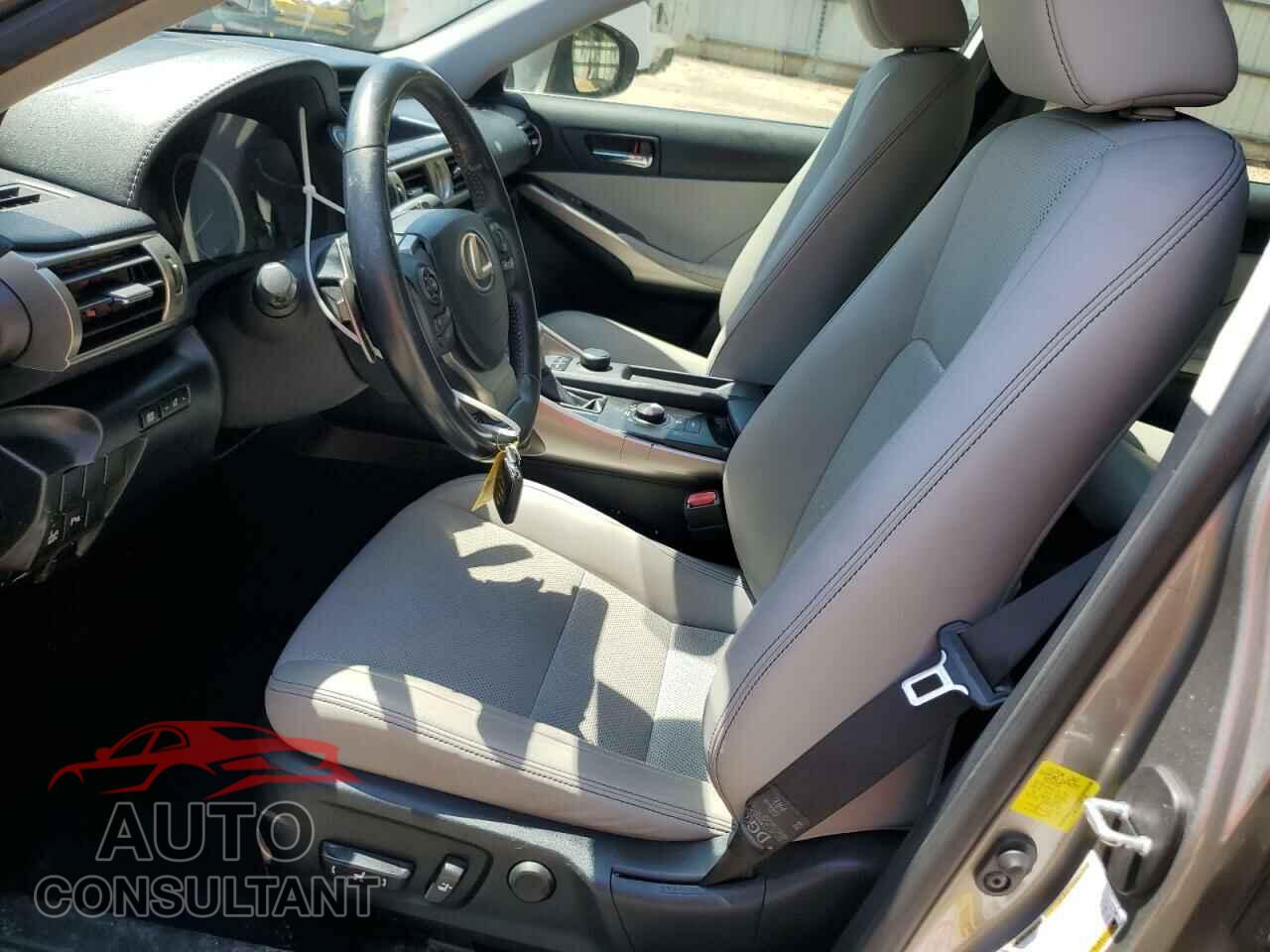 LEXUS IS 2015 - JTHBF1D23F5072149