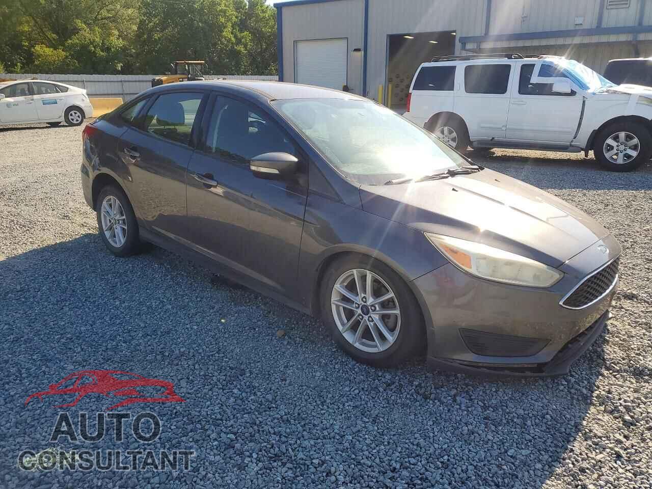 FORD FOCUS 2015 - 1FADP3F22FL218087