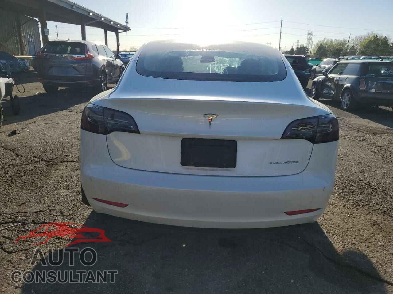 TESLA MODEL 3 2021 - 5YJ3E1EB2MF065518