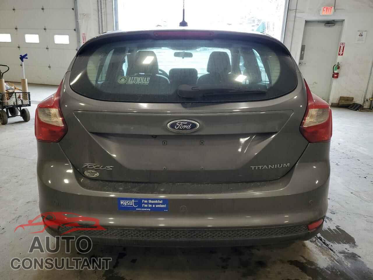FORD FOCUS 2014 - 1FADP3N20EL338308