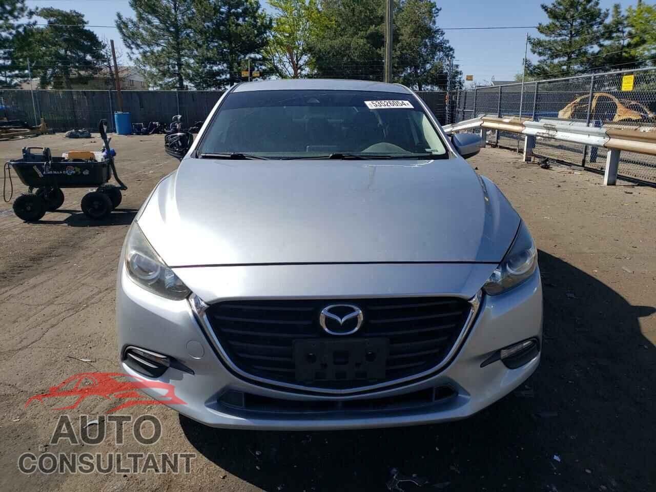 MAZDA 3 2018 - 3MZBN1U76JM222044