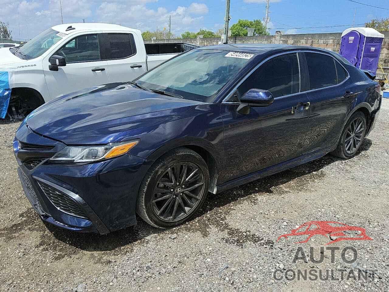 TOYOTA CAMRY 2021 - 4T1G11AK4MU459687