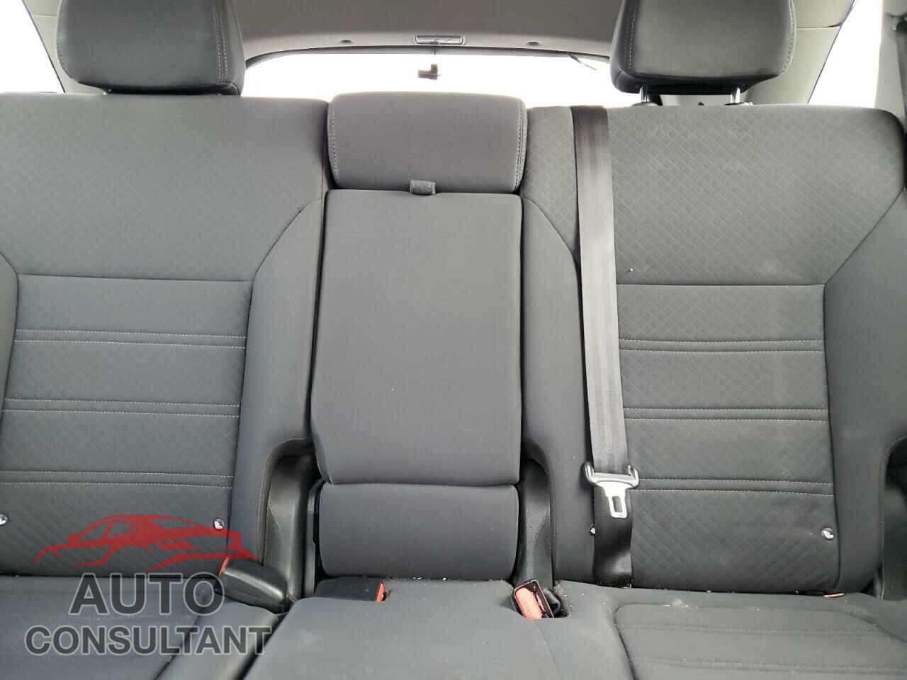 KIA SORENTO 2017 - 5XYPGDA59HG324016