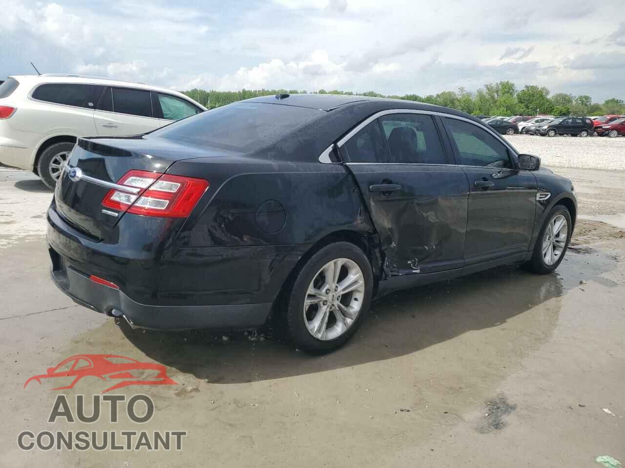 FORD TAURUS 2015 - 1FAHP2D86FG165132