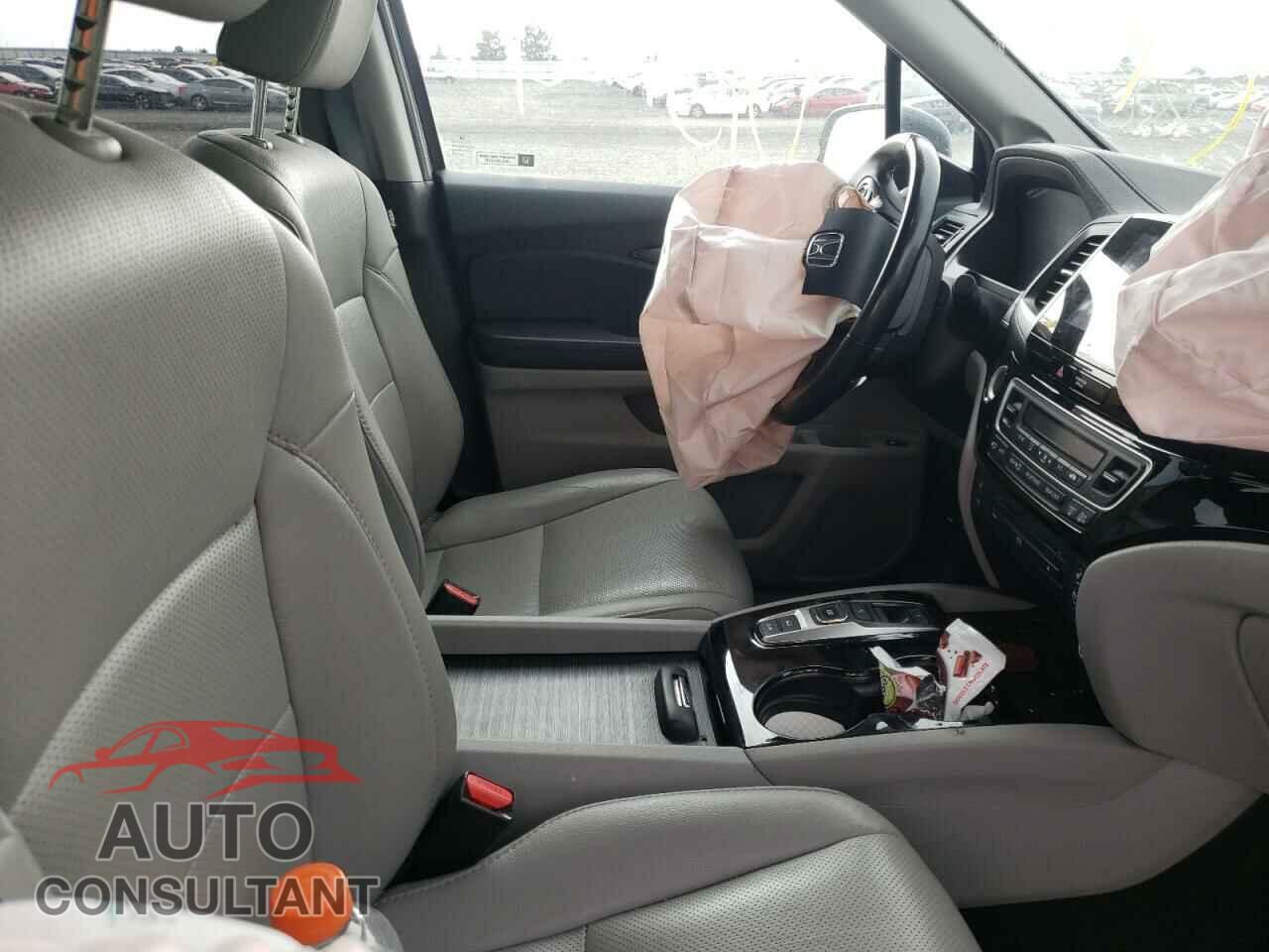 HONDA PILOT 2017 - 5FNYF6H06HB087294