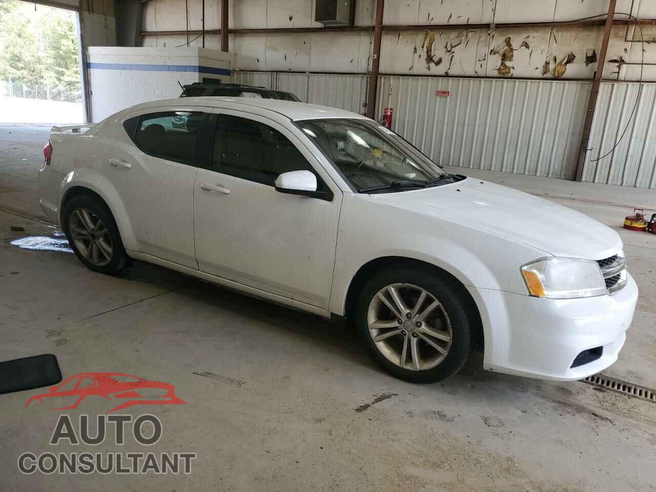 DODGE AVENGER 2011 - 1B3BD1FG4BN551983