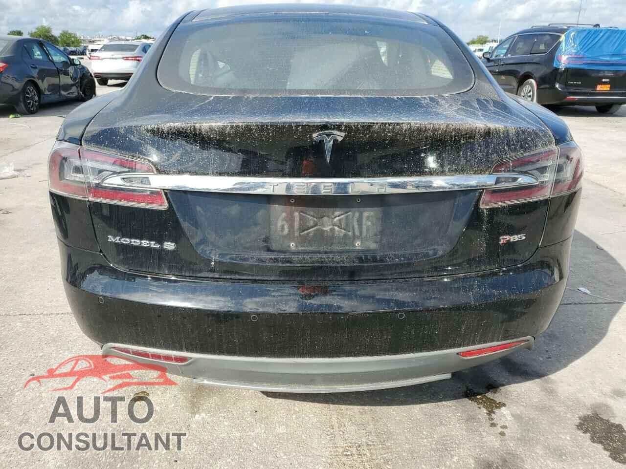 TESLA MODEL S 2013 - 5YJSA1DP2DFP28056