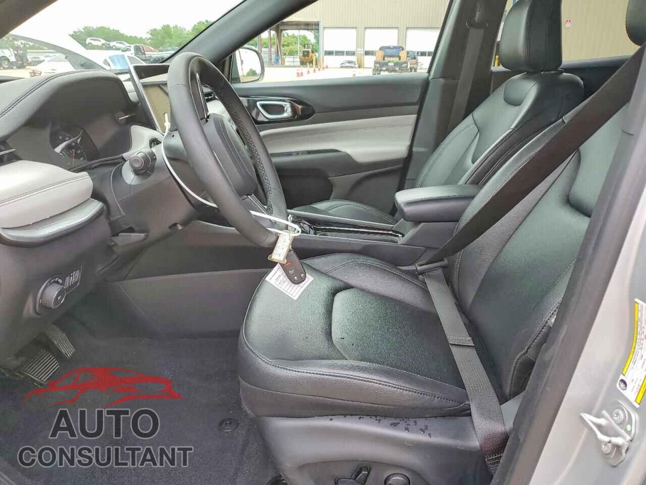 JEEP COMPASS 2025 - 3C4NJDCN2ST509207