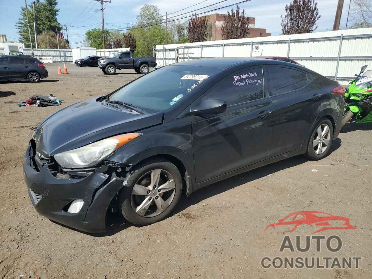 HYUNDAI ELANTRA 2013 - 5NPDH4AE4DH424169