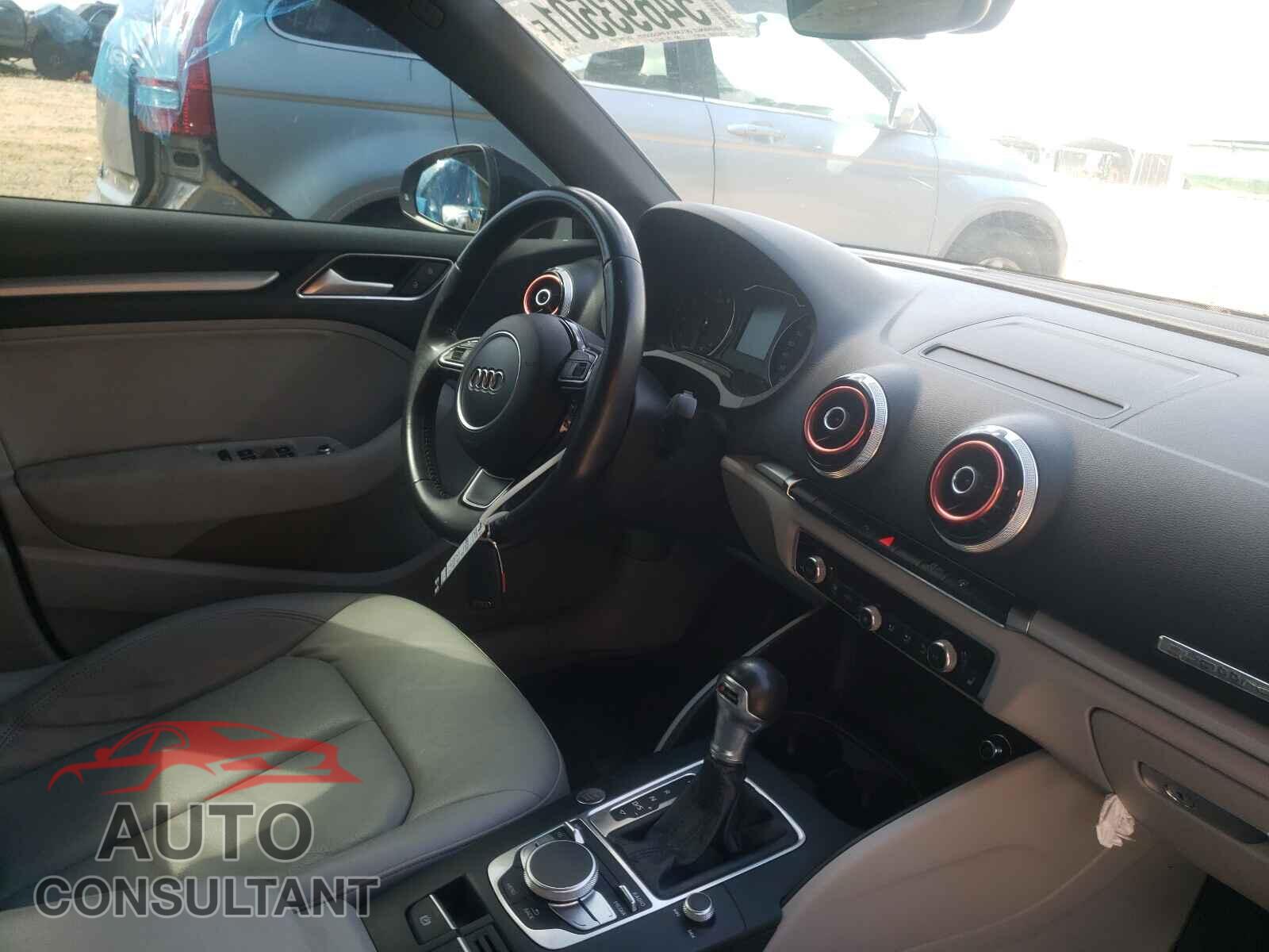 AUDI A3 2016 - WAUB8GFF1G1027683