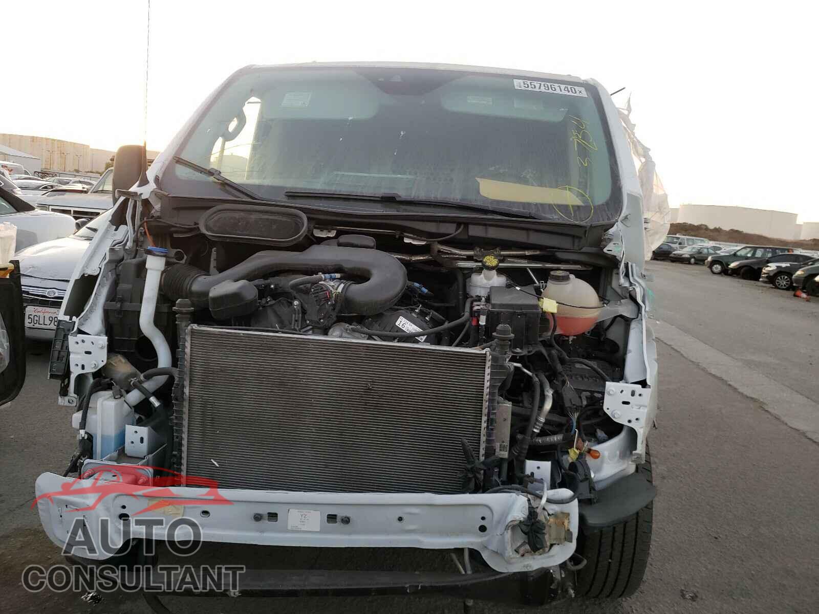 FORD TRANSIT CO 2018 - 1FTYE1YM4JKB51334
