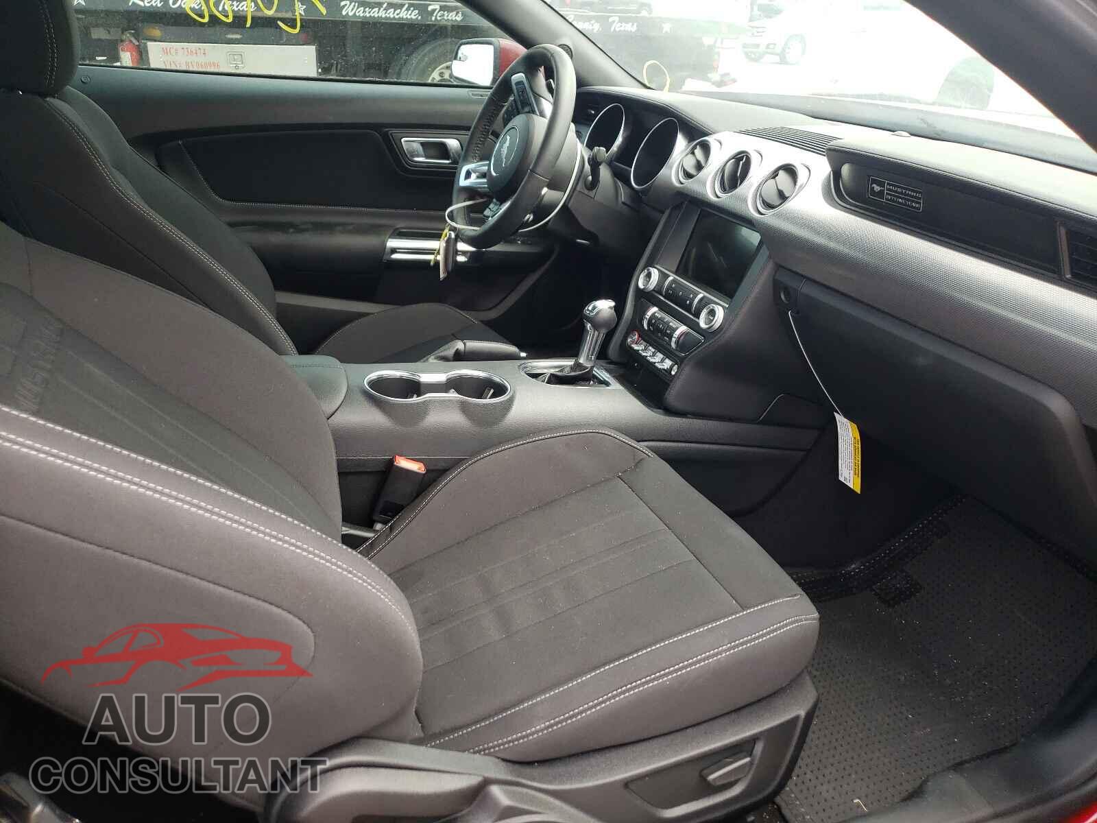 FORD MUSTANG 2020 - 1FA6P8TH4L5175807