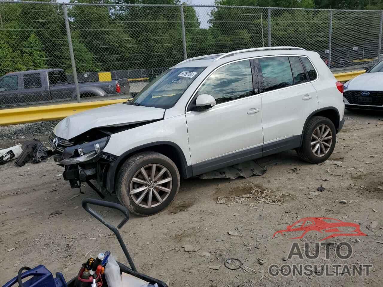 VOLKSWAGEN TIGUAN 2017 - WVGRV7AX6HW504957