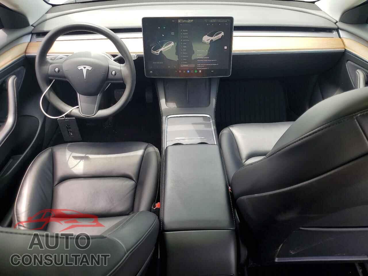TESLA MODEL 3 2021 - 5YJ3E1EA5MF084314