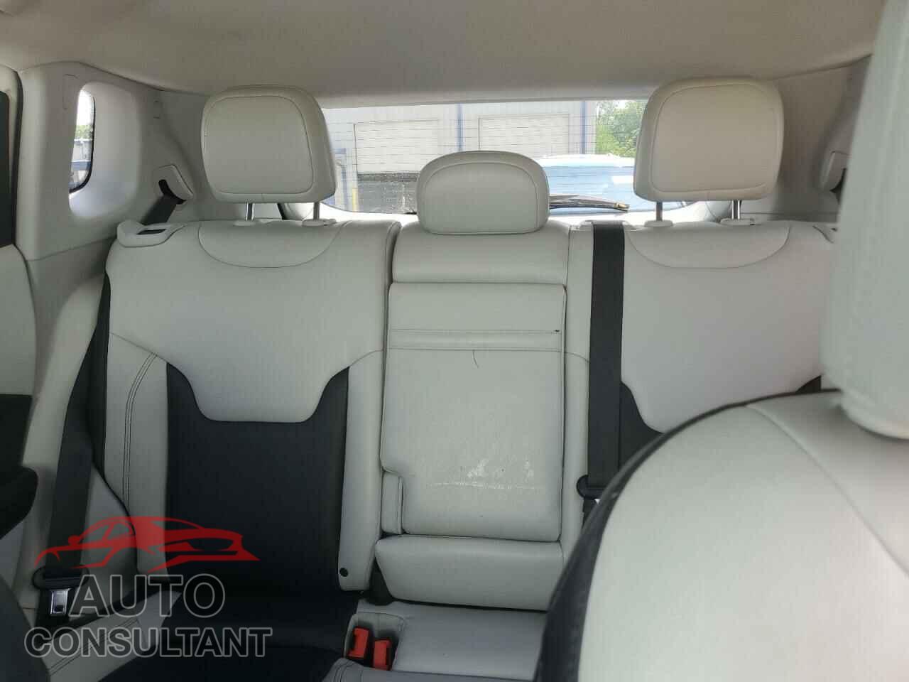 JEEP COMPASS 2020 - 3C4NJCCB7LT108186