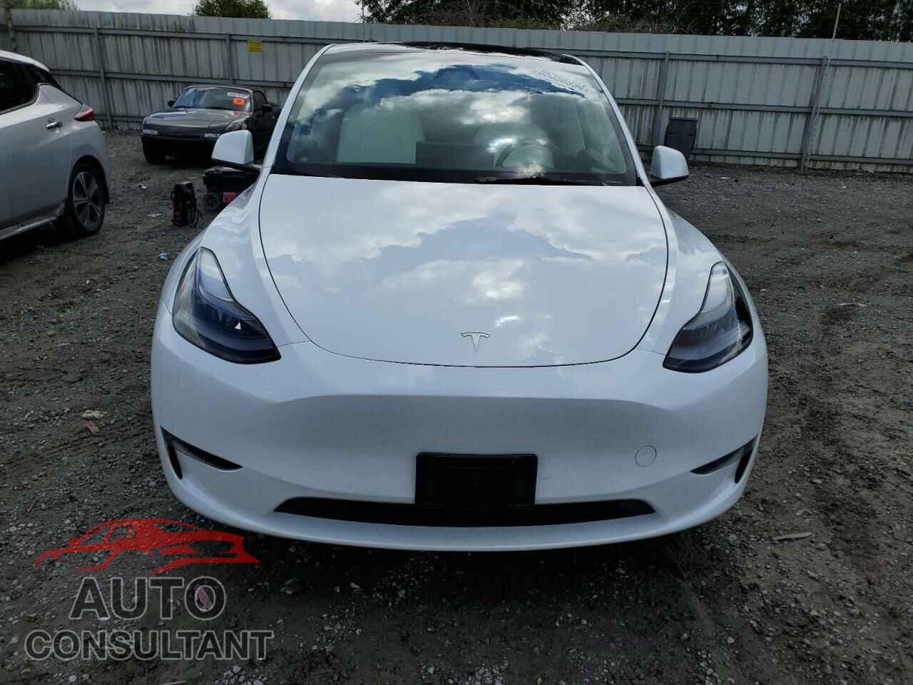 TESLA MODEL Y 2023 - 7SAYGAEE2PF827005
