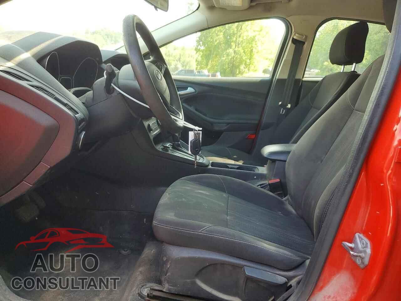 FORD FOCUS 2017 - 1FADP3F29HL330579