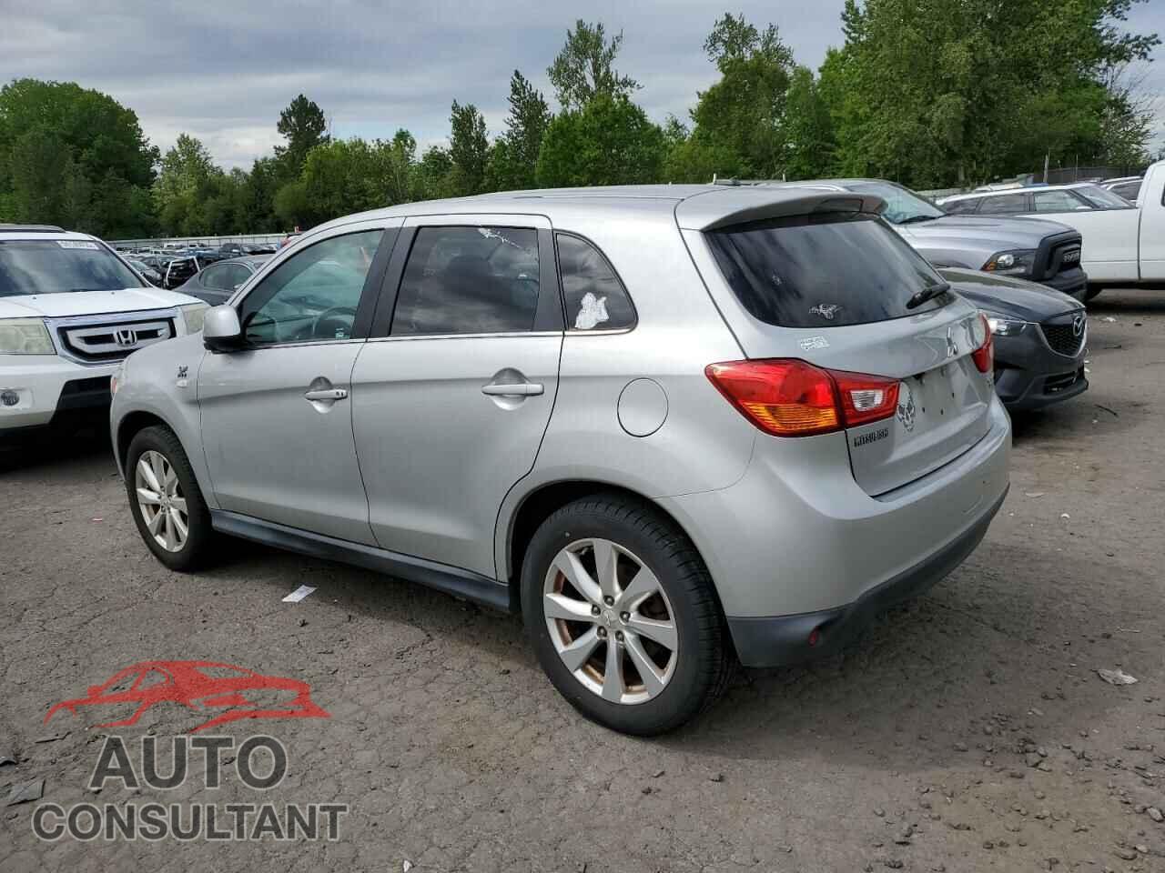MITSUBISHI OUTLANDER 2015 - 4A4AR4AU6FE032863