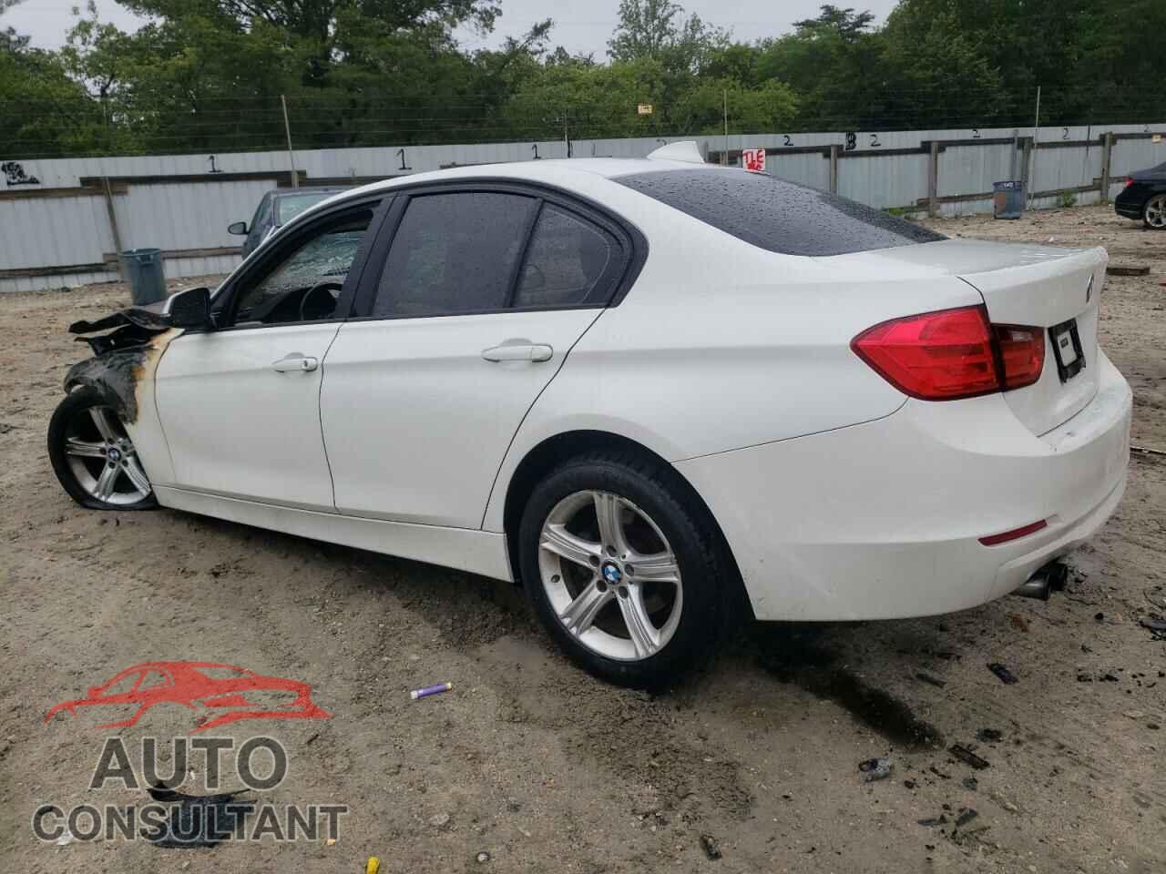 BMW 3 SERIES 2012 - WBA3C1C50CF430403