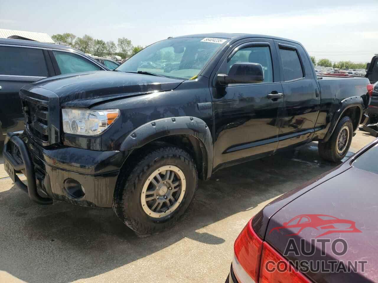 TOYOTA TUNDRA 2011 - 5TFUW5F17BX178043