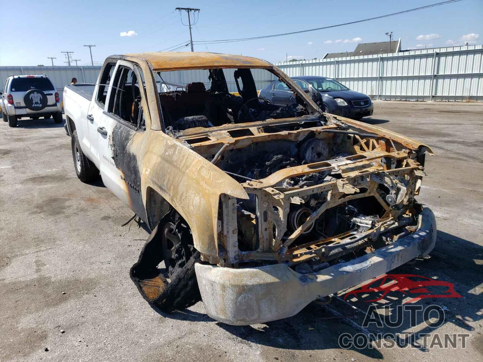 CHEVROLET SILVERADO 2018 - 1GCVKNEH9JZ305828