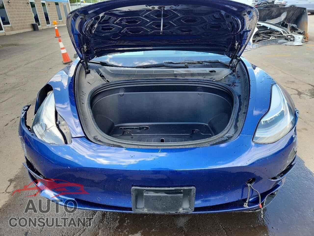 TESLA MODEL 3 2019 - 5YJ3E1EB4KF526764