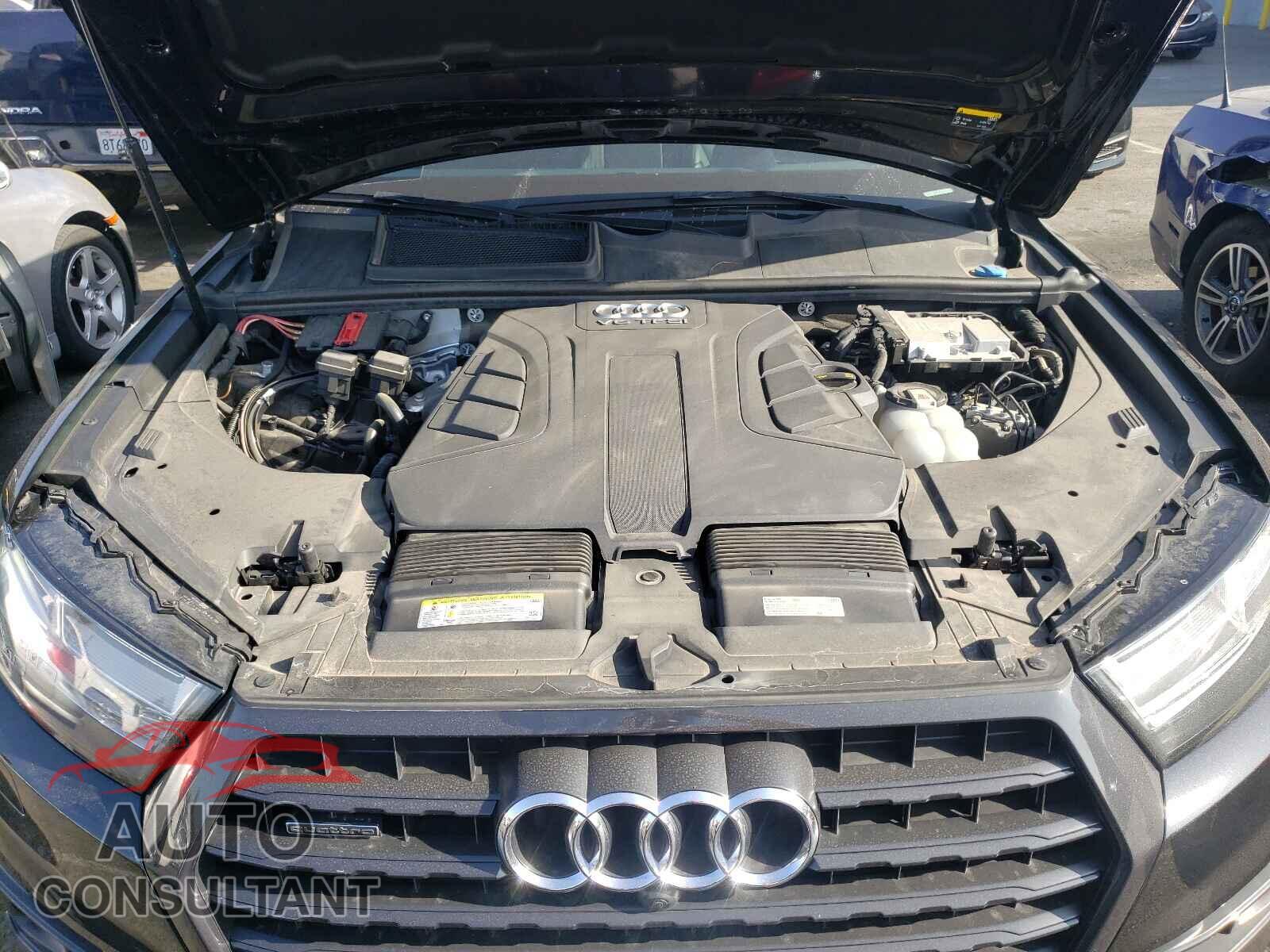 AUDI Q7 2018 - WA1VAAF76JD048233