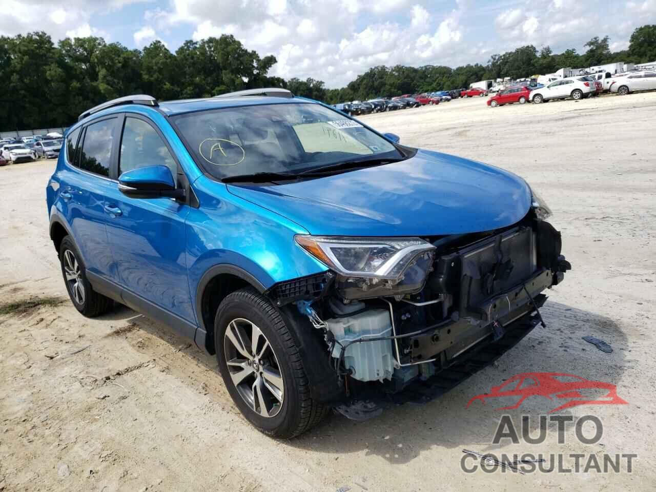 TOYOTA RAV4 2017 - JTMWFREV6HD096092