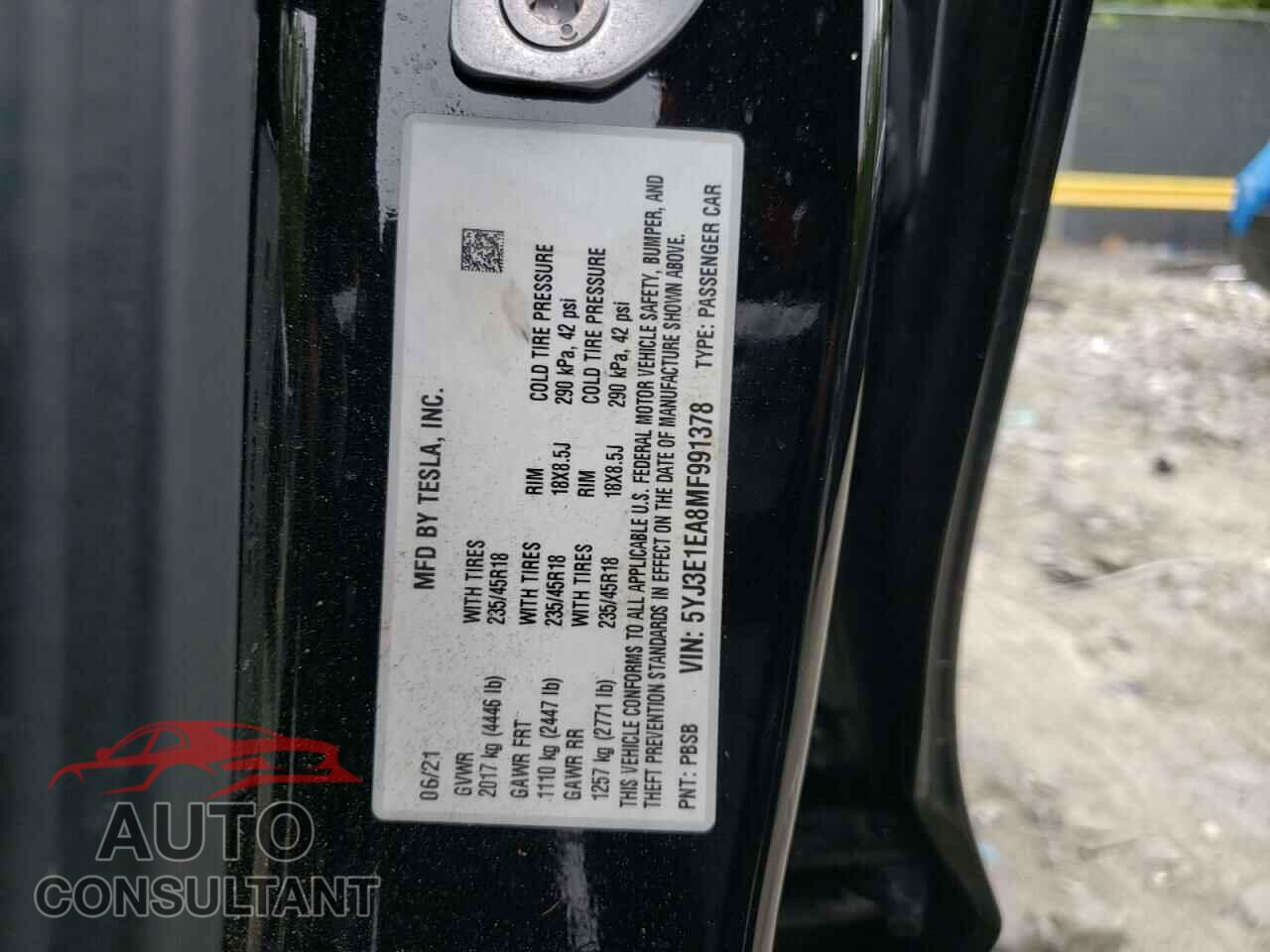 TESLA MODEL 3 2021 - 5YJ3E1EA8MF991378