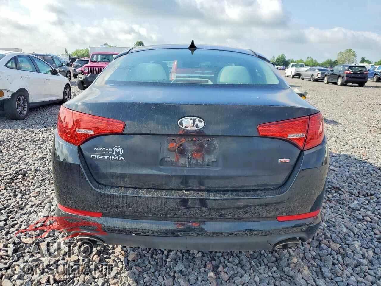 KIA OPTIMA 2013 - KNAGM4A70D5301802