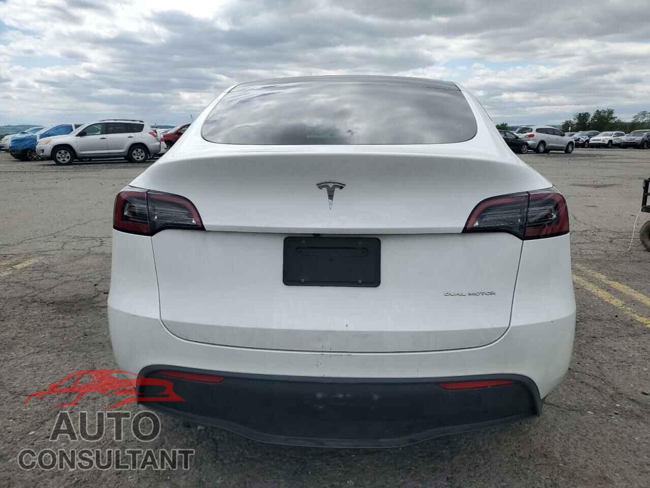 TESLA MODEL Y 2023 - 7SAYGDEE9PF618796