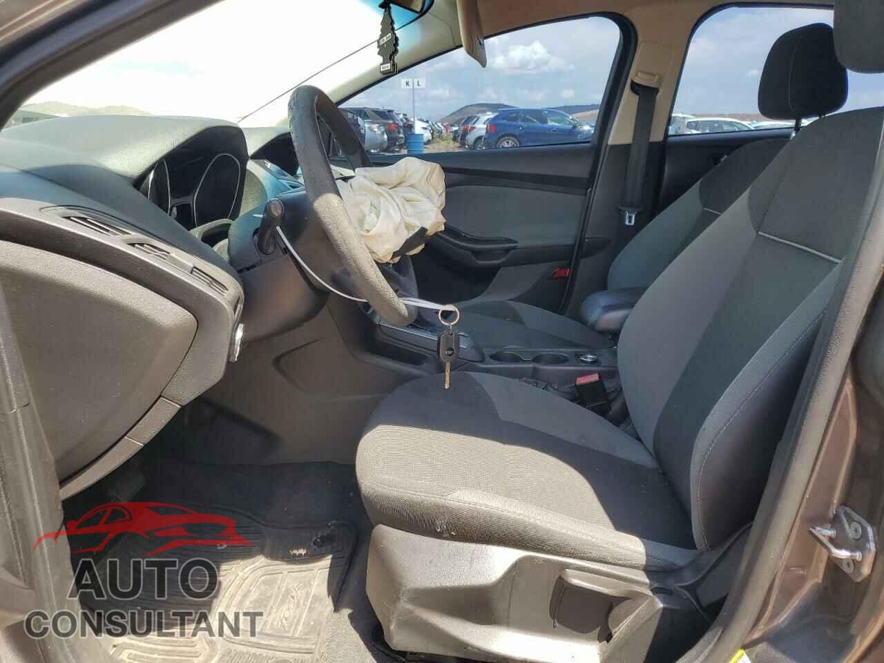FORD FOCUS 2012 - 1FAHP3K24CL338153