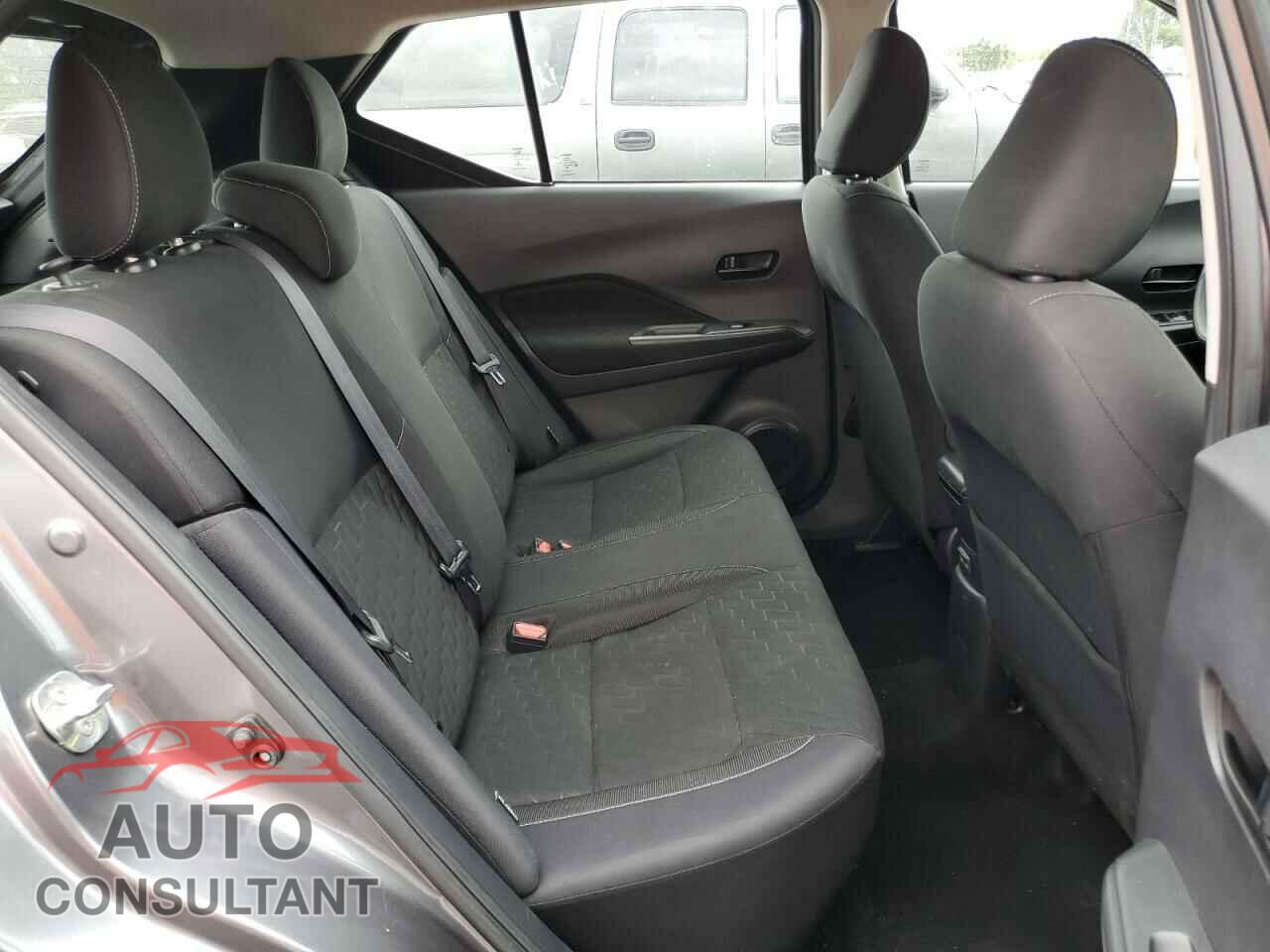 NISSAN KICKS 2021 - 3N1CP5BVXML520037